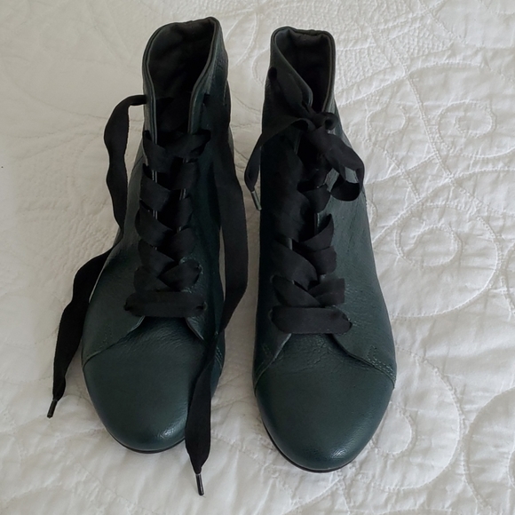 Italian Leather Booties - Picture 1 of 7
